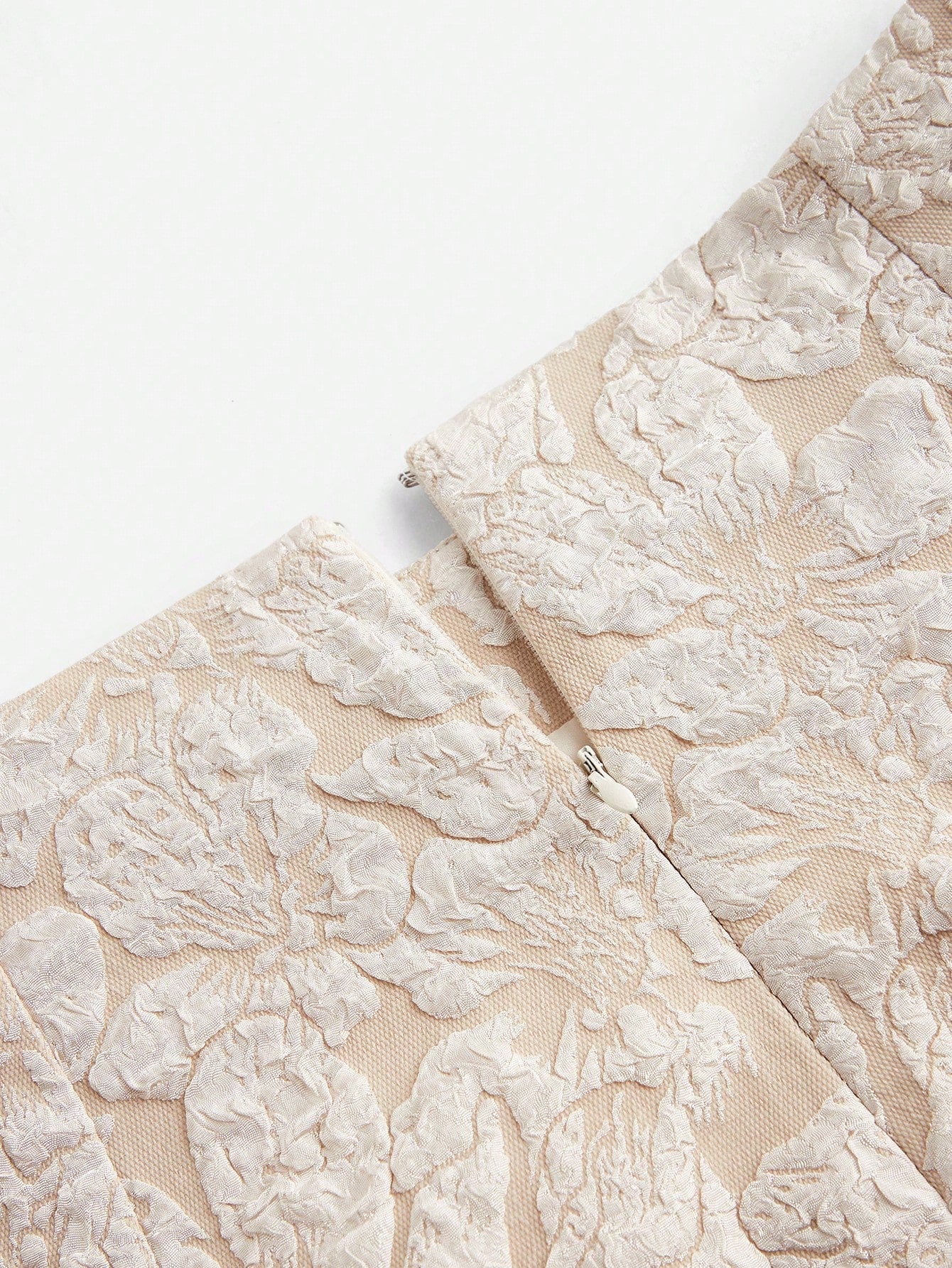 Sofie™ | The Amélie Floral Embroidered Shorts