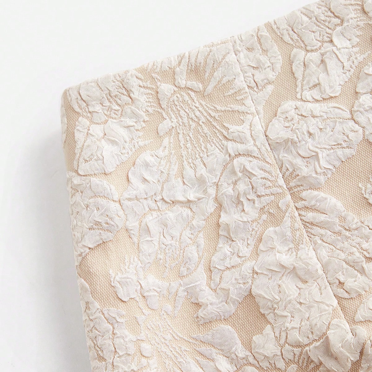 Sofie™ | The Amélie Floral Embroidered Shorts