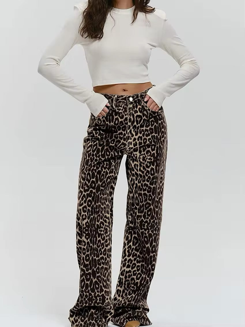 Sofie™ | Leopard Straight Jeans