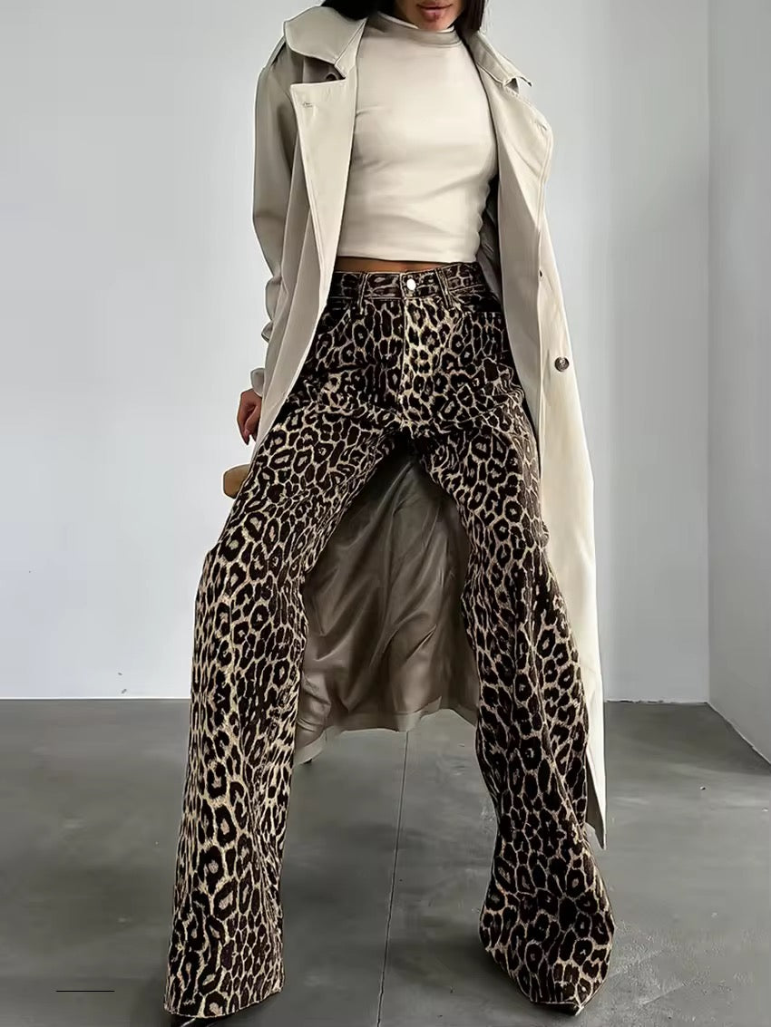 Sofie™ | Leopard Straight Jeans