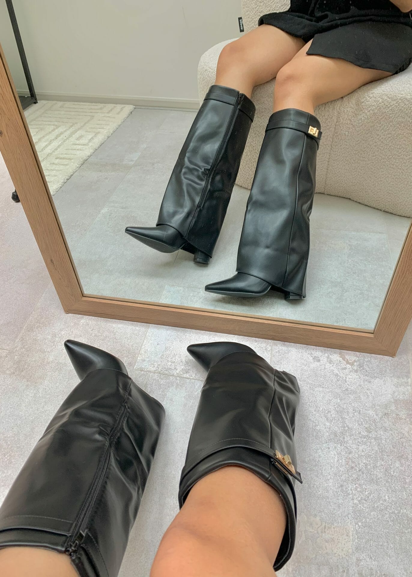 Sofie™ | Diva Flap Shark Boots