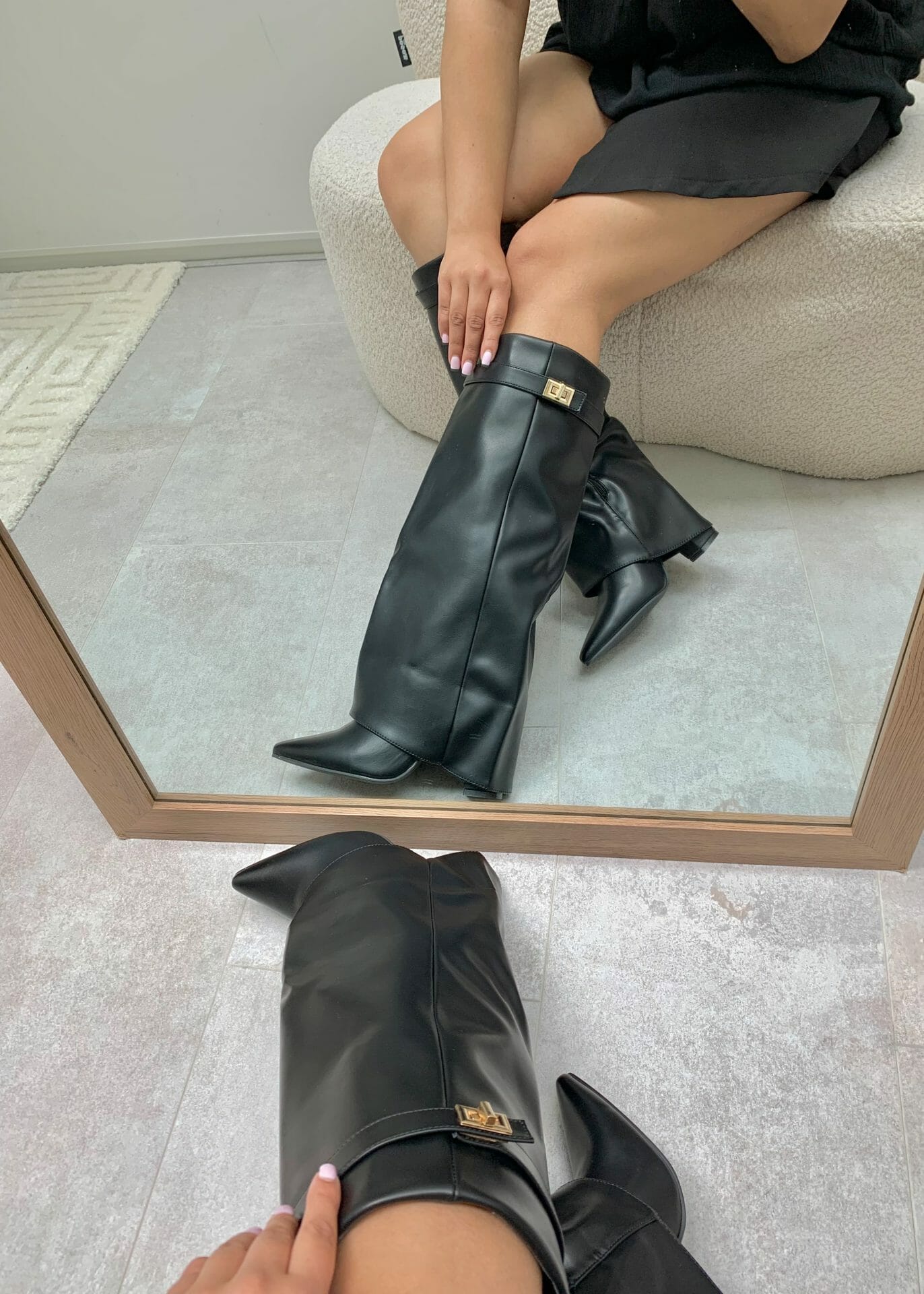 Sofie™ | Diva Flap Shark Boots