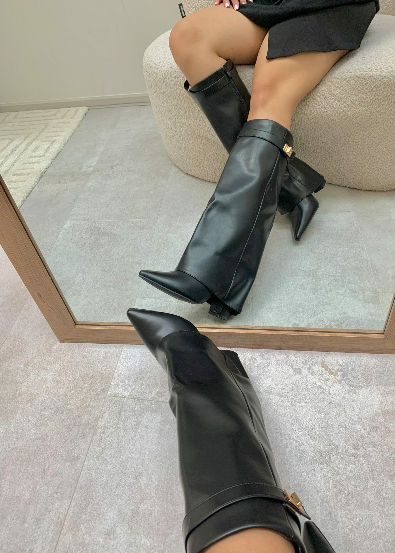 Sofie™ | Diva Flap Shark Boots